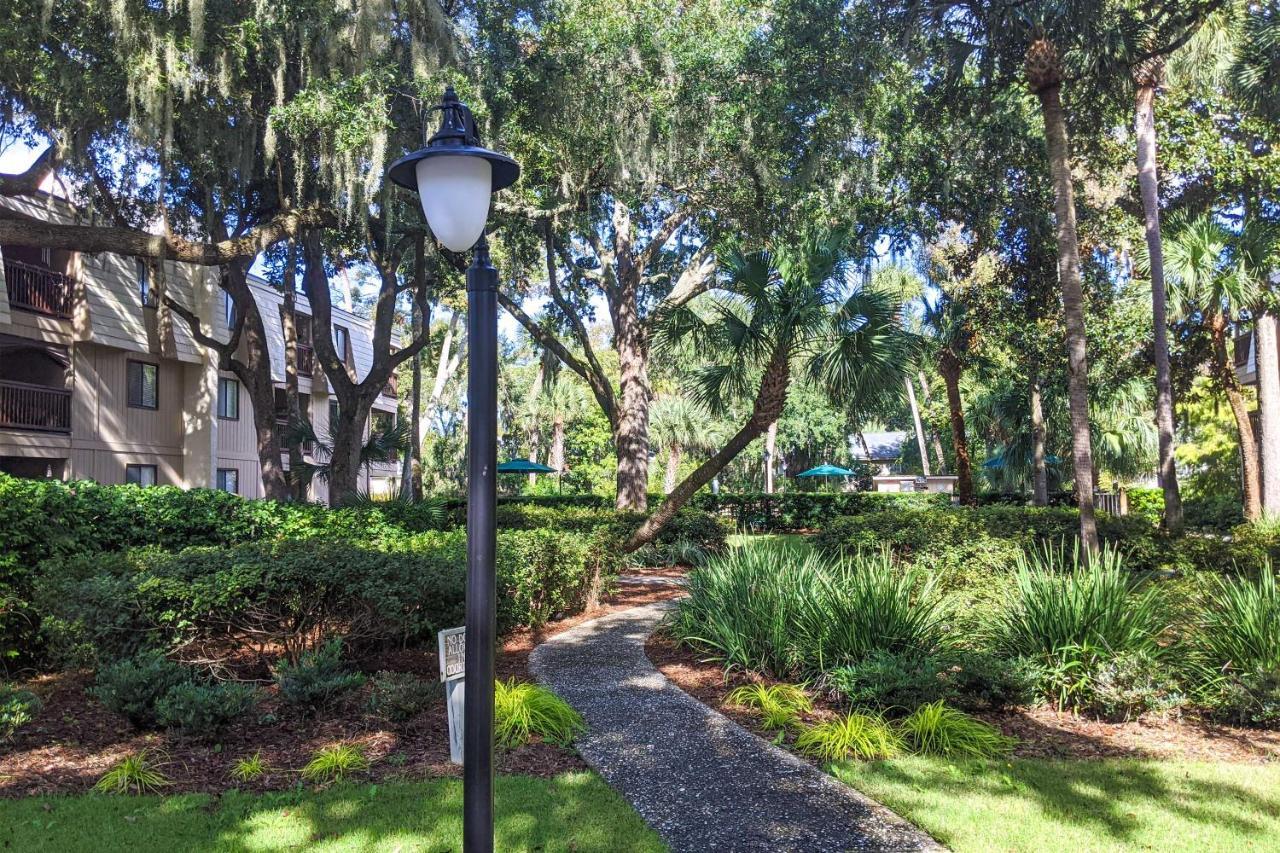 Villa With Prime Location Walk To Beach And Coligny! Hilton Head Island Exterior photo